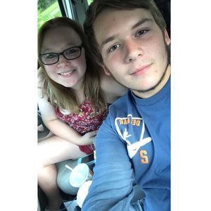 Meet your Posher, Adriana